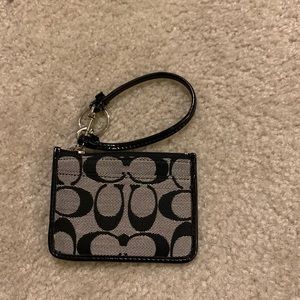 Coach coin purse - like new